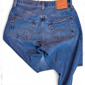 Levi's women’s Straight Blue Jeans